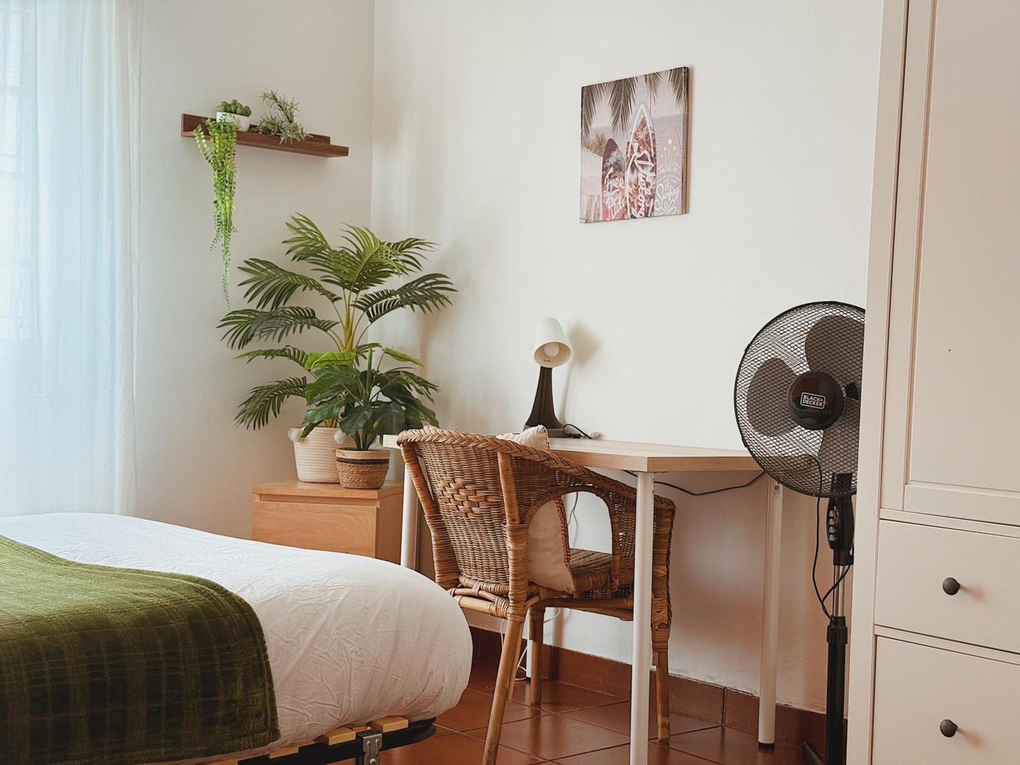Coastal Garden Paradise Retreat- 6 Min From The Beach Charneca  Εξωτερικό φωτογραφία