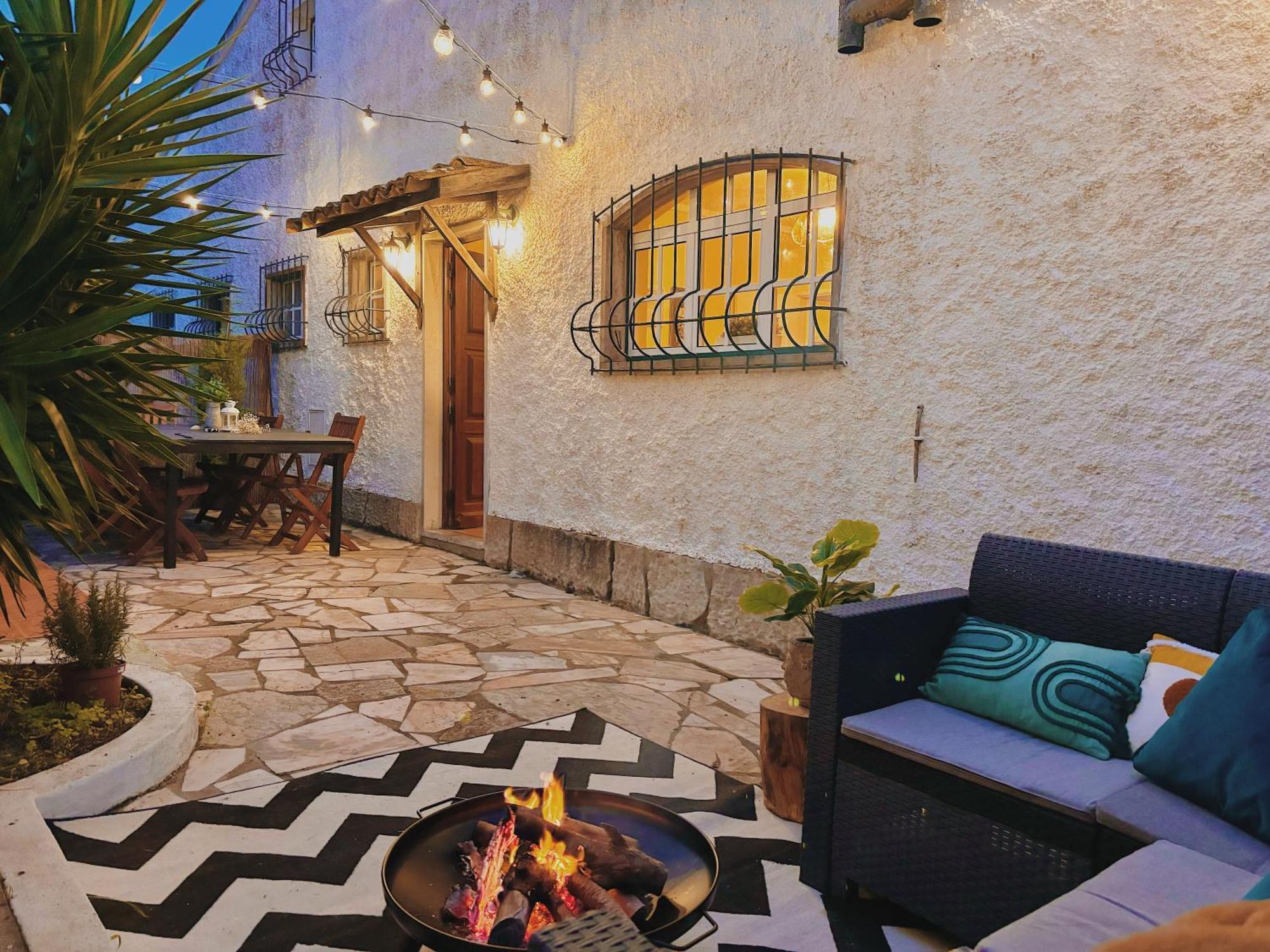 Coastal Garden Paradise Retreat- 6 Min From The Beach Charneca  Εξωτερικό φωτογραφία