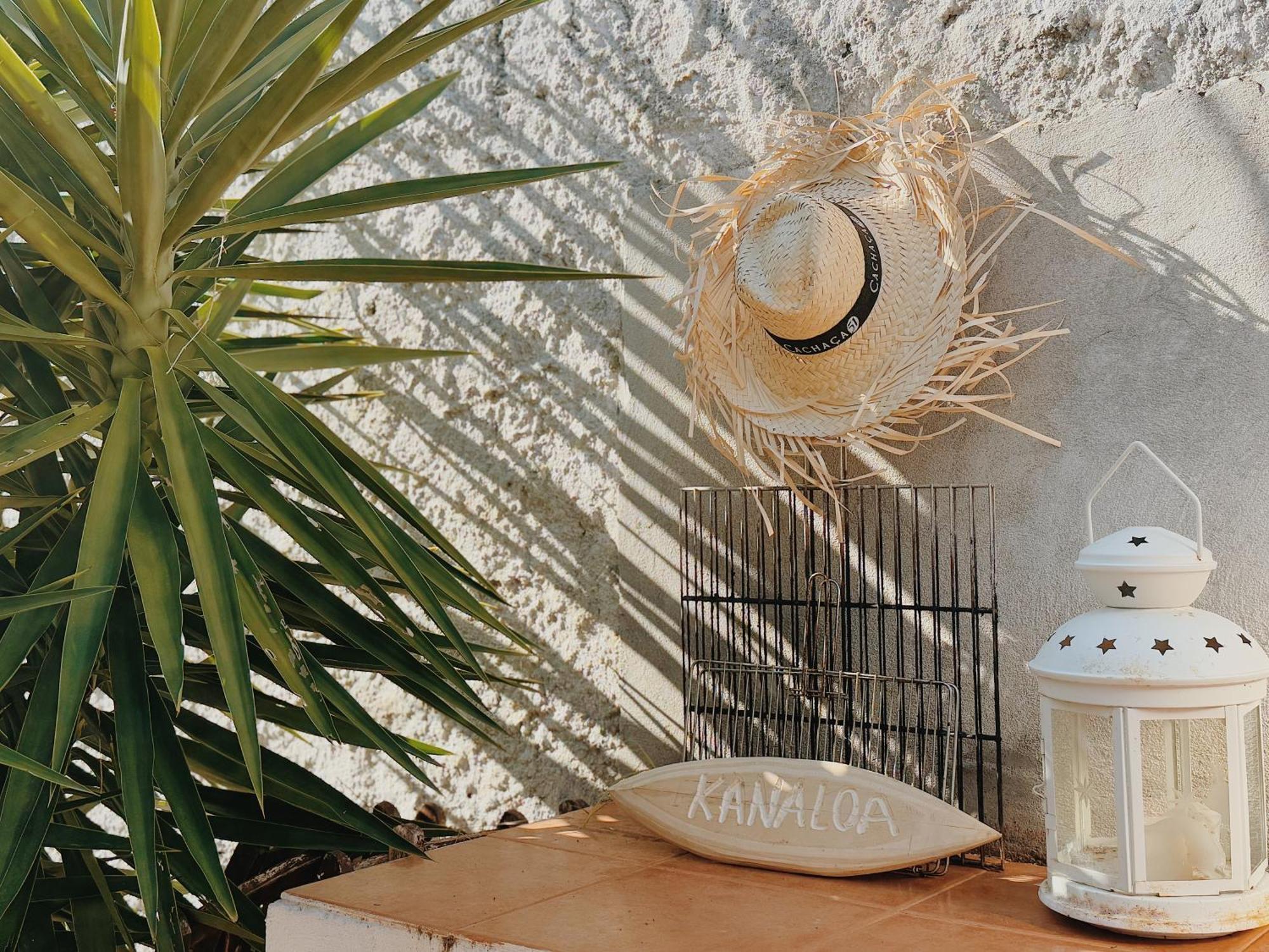 Coastal Garden Paradise Retreat- 6 Min From The Beach Charneca  Εξωτερικό φωτογραφία
